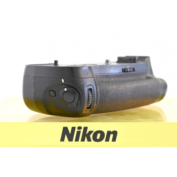 NIKON MB-D18 (NIKON D850)