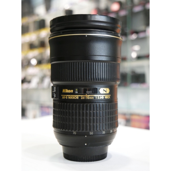 Nikon AF-S 24-70 mm f/2.8G ED