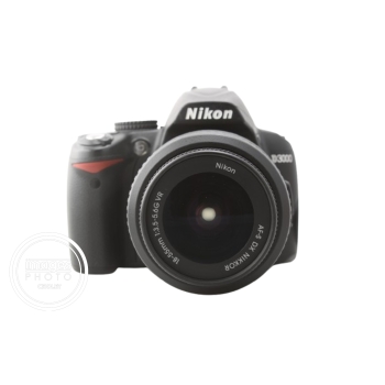 NIKON D3000 + 18-55 VR (13261 CLICS)