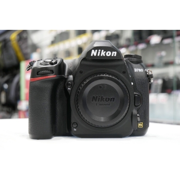 Nikon D780 (11775 déclenchements)