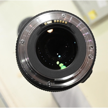 CANON EF 85 mm f/1.8 USM