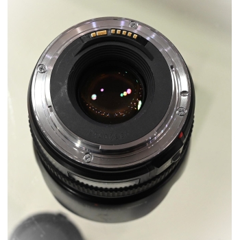 canon  mm f/1.8 EF USM