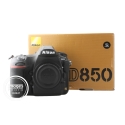 NIKON D850 NU (44519 CLICS)