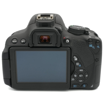 CANON EOS 700D