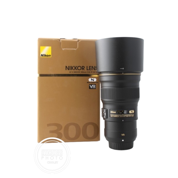 NIKON AF-S 300 MM F/4 E PF ED VR