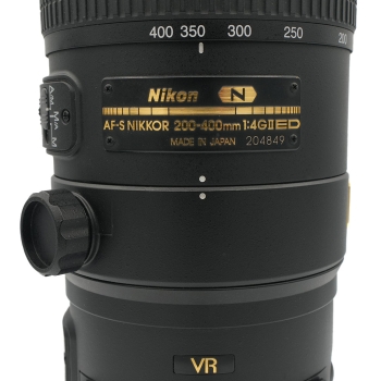 NIKON AF-S 200-400/4 ED VR II