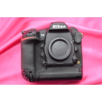 NIKON D5 NU  XQD   172857 CLICS