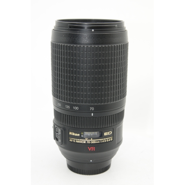 NIKON AF-S VR 70-300/4.5-5.6 G