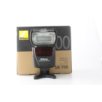 NIKON FLASH SB-700