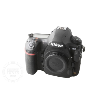 NIKON D850 NU (36824 CLICS)